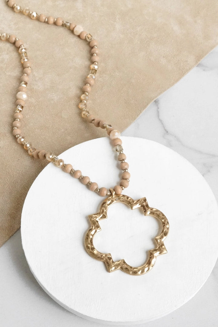Nude Clover Long Necklace